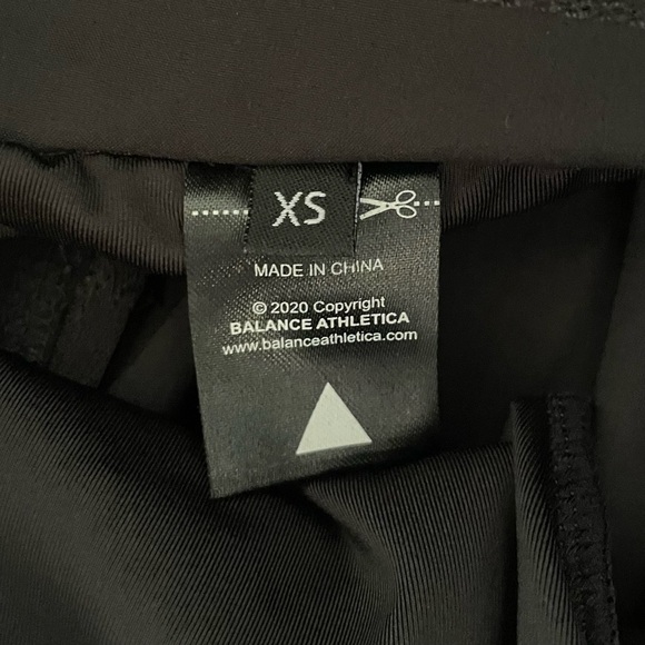 Balance Athletica Vitality Breeze Shorts Women’s XS Black Track Thong Liner NWOT - Picture 2 of 12